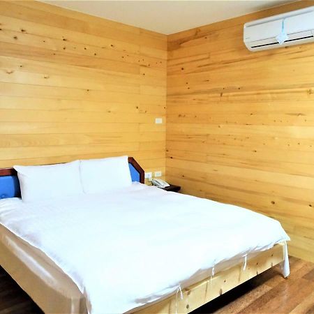 Dingdai Cherry Blossoms Resort Nantou Buitenkant foto