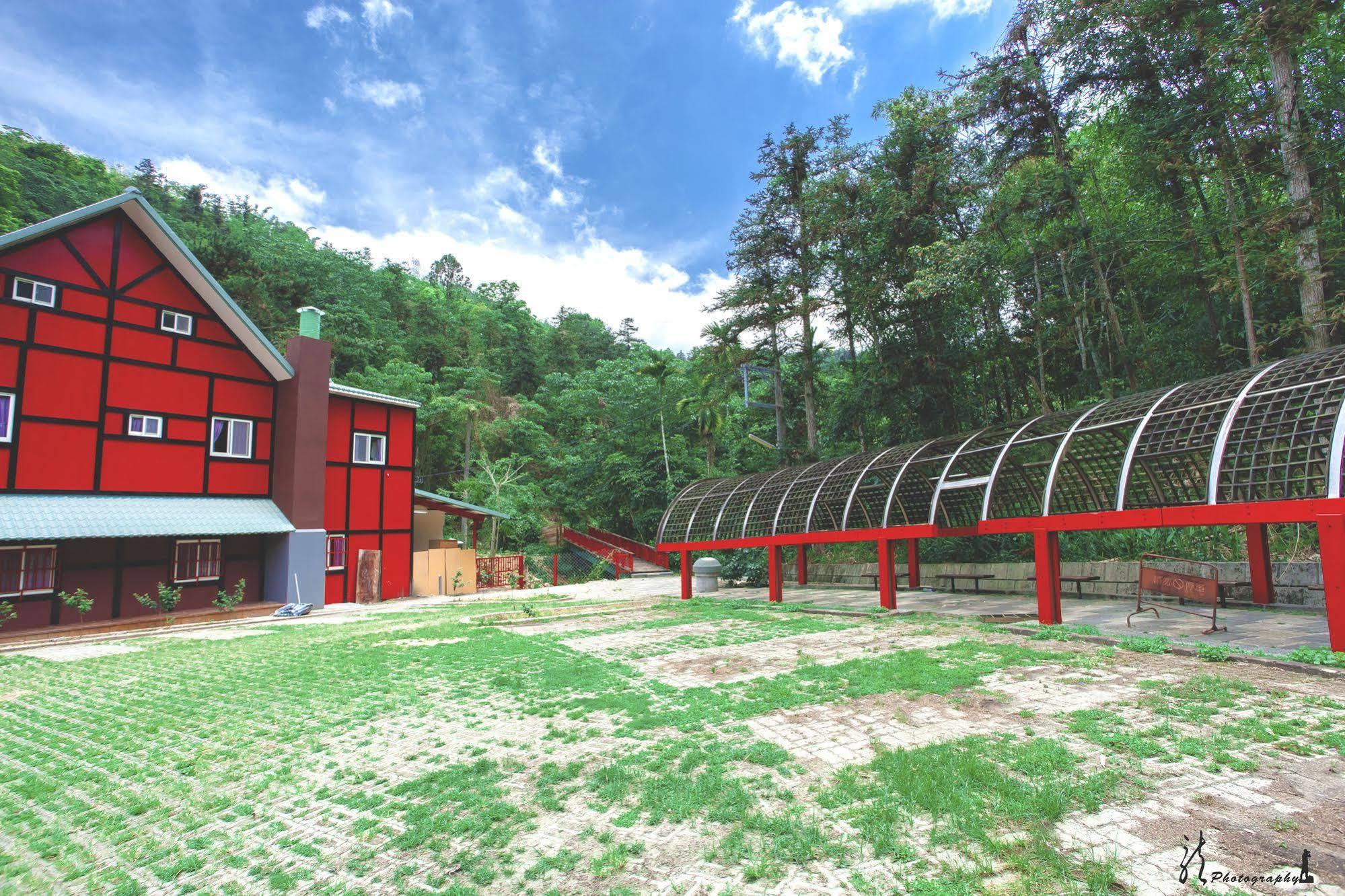 Dingdai Cherry Blossoms Resort Nantou Buitenkant foto