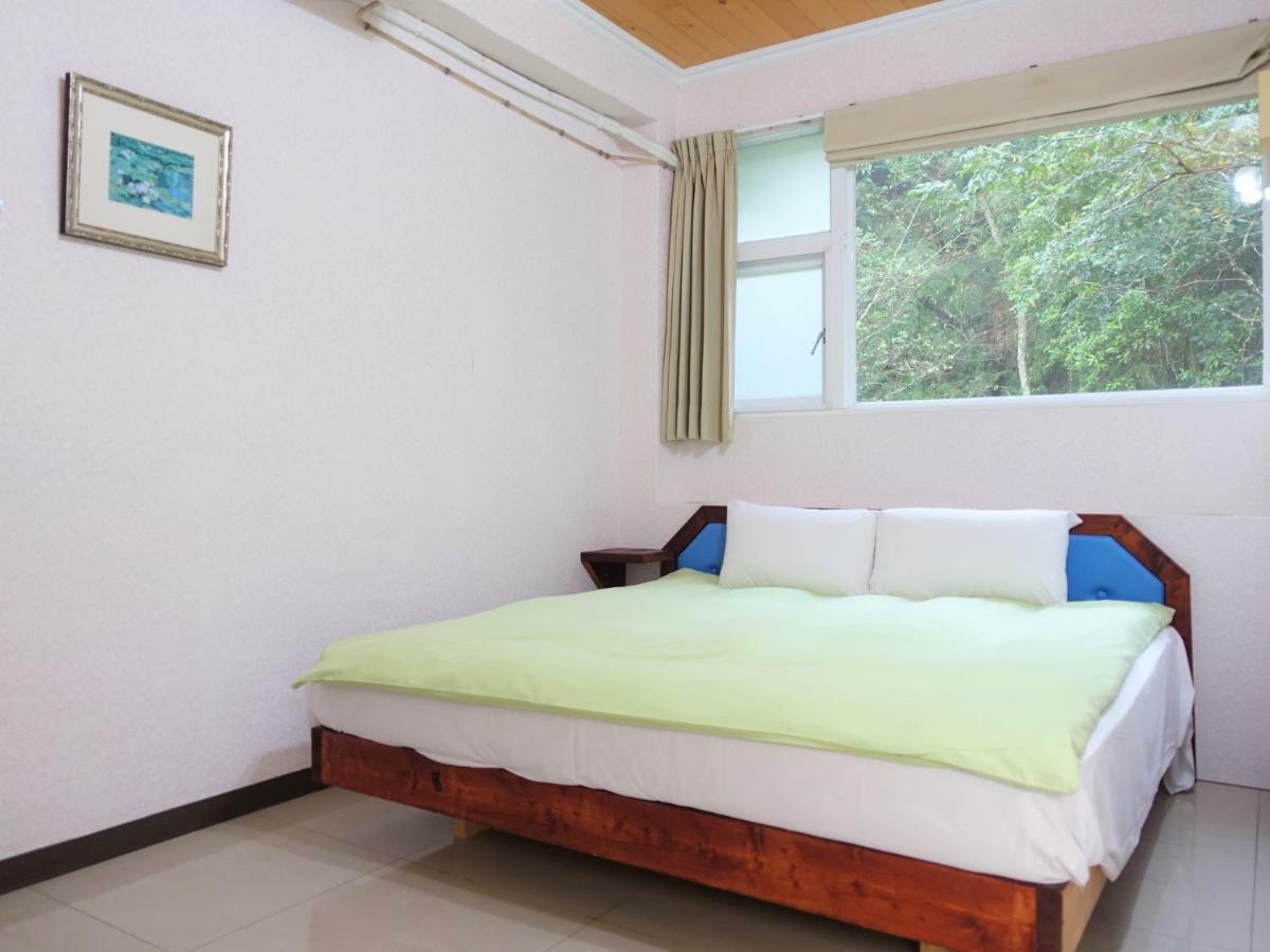 Dingdai Cherry Blossoms Resort Nantou Buitenkant foto
