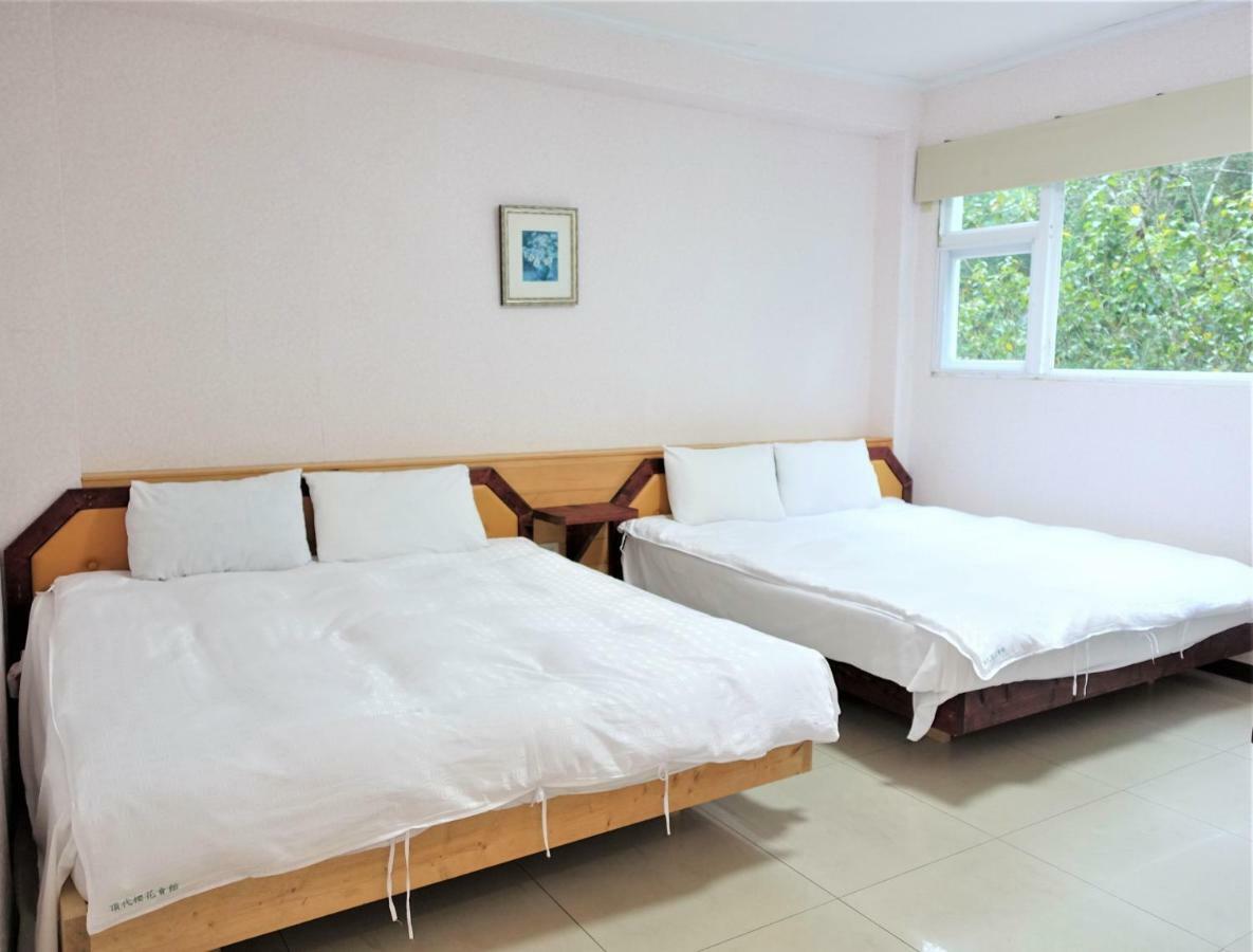 Dingdai Cherry Blossoms Resort Nantou Buitenkant foto
